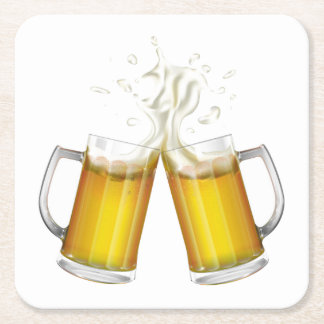Porta-copo De Papel Quadrado Duas canecas com cerveja leve.