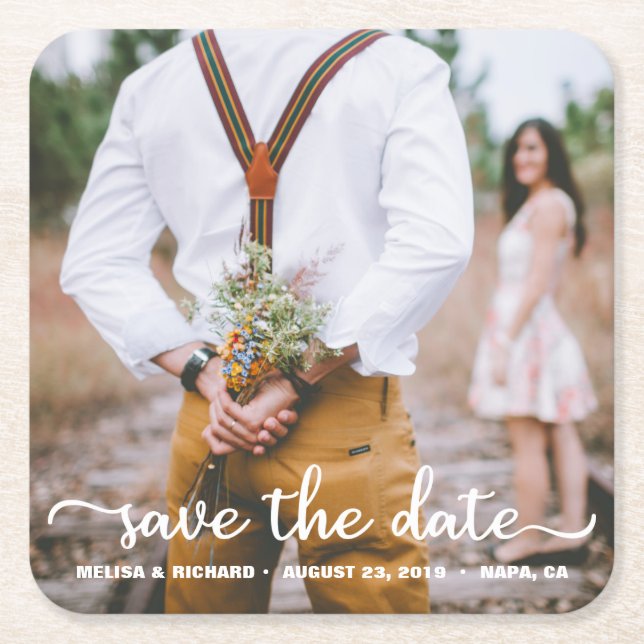 Porta-copo De Papel Quadrado Elegante Casal de Caligrafia Foto Save The Date (Frente)