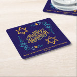 Porta-copo De Papel Quadrado FELIZ HANUKKAH Chanukah<br><div class="desc">Na moda HAPPY HANUKKAH Chanukah Paper Porta copos, com TEXTO PERSONALIZÁVEL, especialmente projetado com a Estrela de David, bordado de canto e tipografia descritiva. O verso de script na parte inferior é PERSONALIZÁVEL para que você possa adicionar sua mensagem personalizada, por exemplo, seu nome, nome da família ou nome da...</div>
