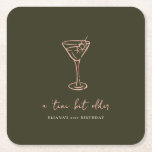 Porta-copo De Papel Quadrado Festa de aniversário Personalizada De Tini Bit Mai<br><div class="desc">Adicione um toque de na moda à sua celebração com estas portas copos personalizadas do partido de papel, com um design de vidro martini desenhado à mão minimalista. Perfeito para uma festa de aniversário "Tini Bit Older", eles podem ser personalizados com a escolha de texto, cores e fontes para corresponder...</div>