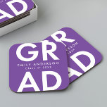 Porta-copo De Papel Quadrado Formando a negrito Festa de formatura roxa<br><div class="desc">Portas copos personalizadas de graduação com "Formando" em letras brancas em negrito com fundo roxo. Personalize as portas copos de graduação adicionando o nome do formando e o ano de graduação. As portas copos personalizadas de graduação são perfeitas para segundos graus e formandos.</div>