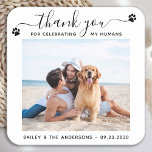 Porta-copo De Papel Quadrado Foto Elegante Moderna Obrigado Pet Wedding<br><div class="desc">Obrigado por celebrar os meus humanos! Adicione o toque final ao seu casamento com estas bonitas portas copos de casamento de fotos personalizadas. Perfeito para o seu casamento após festa e recepção, e como favores de casamento para os seus hóspedes. Personalize essas portas copos de casamento de cachorro fotográfico com...</div>