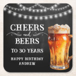 Porta-copo De Papel Quadrado Porta copos de aniversário de 30 anos de feltro e<br><div class="desc">Garrafa de água,  garrafa de cerveja e vidro de pinta,  Rustic Black Chalkboard. Rustic Outdoor ou bar decore para ele. Qualquer idade. Modelo fácil de personalizar. Todo o texto pode ser ajustado usando a opção design. Convites de aniversário divertidos,  simples e casuais para ele.</div>