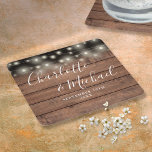 Porta-copo De Papel Quadrado String Lights Rustic Wood Signature Casamento<br><div class="desc">Portas copos de casamento elegantes personalizadas com nomes de estilo de assinatura e sua data de casamento especial em um fundo de madeira rústica e luzes de cordas. Projetado por Thisnotme©</div>