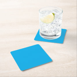 Porta-copo De Papel Quadrado Um fundo azul sólido vibrante preenche o quadro