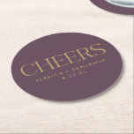 Porta-copo De Papel Redondo Casamento Dourado de ameixa Roxa Preta<br><div class="desc">Estas portas copos personalizadas em ameixa roxa escura com a palavra Cheers, bride and groom names, e a data de casamento na elegante tipografia de ouro são excelentes para recepções de casamento, casais chás e festas de aniversário. A cor de fundo pode ser personalizada. Dúvidas ou necessidade de ajuda com...</div>