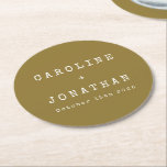 Porta-copo De Papel Redondo Casamento Personalizado Da Máquina De Escrever Och<br><div class="desc">Porta copos de Papel Retro-Minimalista de Tipo de Fonte Personalizada de Casamento em Ochre</div>