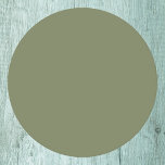 Porta-copo De Papel Redondo Cor Sálida Verde Sage<br><div class="desc">Cor Sage Verde Sólido. Um verde moderno refinado que exalta elegância natural. Essa cor captura a essência de um chão de floresta sombreado. Perfeito para aqueles que buscam uma vibração serena. Essa matiz sofisticada se mistura perfeitamente na estética moderna e clássica. Abrace a beleza subestimada desta sombra serena.</div>