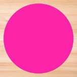 Porta-copo De Papel Redondo Cor Sólida Neon Rosa<br><div class="desc">Um rosa vibrante e eletrificante que é cheio de energia e entusiasmo.Lembrete de sinais neonatais iluminando uma vida noturna movimentada na cidade ou as matizes vívidas das flores tropicais,  esta cor é ousada,  divertida e indesculpavelmente viva.Perfeito para fazer uma declaração impressionante.</div>