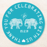 Porta-copo De Papel Redondo Favor feito sob encomenda do casamento do coração<br><div class="desc">O amor do elefante pode ser personalizado com todas as iniciais da cor e do casal do fundo e data do casamento. Personalize-o por favor ou clique-o "personalizam-no" botão para ir à ferramenta de design onde você pode mudar a cor do fundo, adicionam o texto, mudam a pia batismal, o...</div>