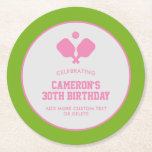 Porta-copo De Papel Redondo Festa de Picleball Paddles Verdes Rosa Personaliza<br><div class="desc">Portas copos de papel super divertidas para sua próxima festa de piquete ou evento especial. Design apresenta dois redemoinhos de pickleball rosa cruzados e uma bola. Adicione facilmente todo o seu texto personalizado e altere as cores também! Excelente para uma festa de aniversário de piquenique adulta, reunião de fim de...</div>