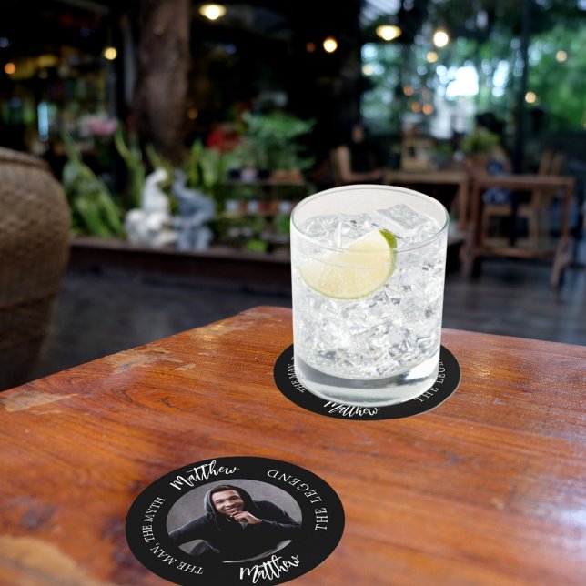 Porta-copo De Papel Redondo Homem mito lenda foto preto branco festa (Criador carregado)