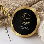 Porta-copo De Papel Redondo Logotipo preto e Dourado Marca de evento corporati<br><div class="desc">Crie portas copos de papel da marca personalizada com estas Portas copos de Papel de Logotipo Empresarial Preto e Dourado. Apresentando um design de ouro preto e preto moderno com seu logotipo no centro e texto personalizado. Uma forma excelente de promover sua empresa no próximo evento, como casa aberta, feira,...</div>