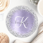 Porta-copo De Papel Redondo Nome do Monograma da Glitter de Prata Metálica Bru<br><div class="desc">Personalize facilmente esta moda design de porta copos com de chic com brilho prateado bonito em um fundo metálico roxo escovado.</div>