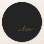 Porta-copo De Papel Redondo Nome do Monograma Rapariga de Script Moderno Doura<br><div class="desc">Portas copos de papel com nome de monograma de script simples preto e Dourado. Isso faz a formatura perfeita,  aniversário,  casamento,  chá de panela,  aniversário,  chá de fraldas ou presente de festa de solteira para alguém que ama luxo de vidro e estilos quíticos.</div>