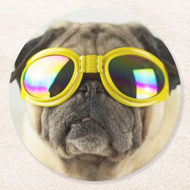 Porta-copo De Papel Redondo Pug com óculos (Frente)