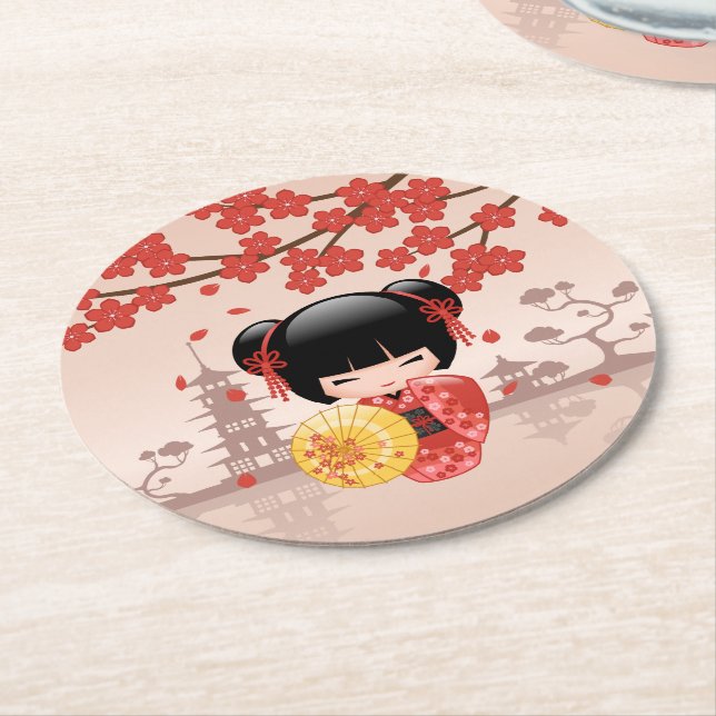 Porta-copo De Papel Redondo Red Sakura Kokeshi Doll - Geisha Japonês (Angulado)