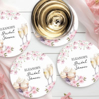Vidros e Cupcakes de champanhe, de flores silvestr