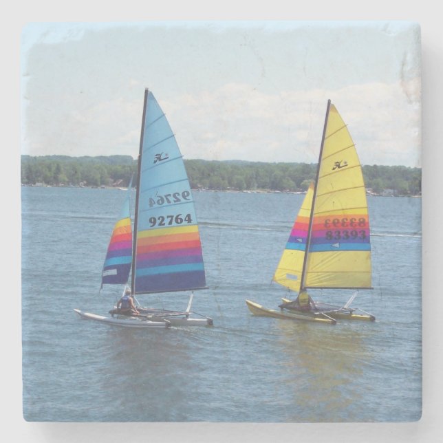 Porta-copo De Pedra Barcos à vela no lago prateado (Frente)
