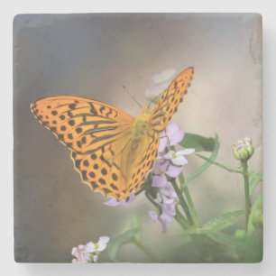 Porta-copo De Pedra Bela Borboleta em uma Flor Roxa