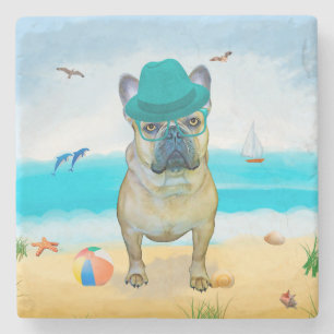 Porta-copo De Pedra Bulldog francês na praia