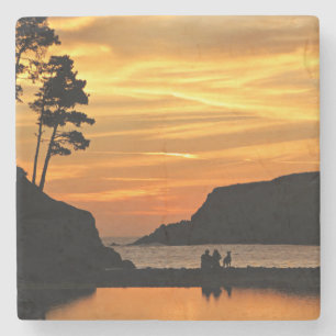 Porta-copo De Pedra Casal e Cachorro Romântico Pôr do Sol na Costa da