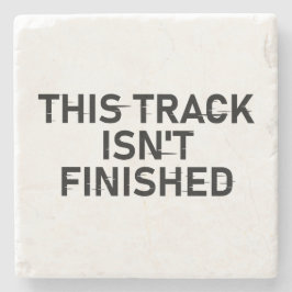 Porta-copo De Pedra Esta faixa não está terminada - Design de texto br
