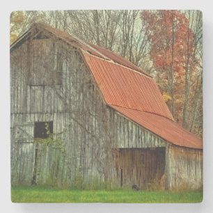Porta-copo De Pedra EUA, Indiana. paisagem rural, celeiro coberto de v