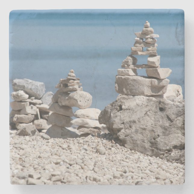 Porta-copo De Pedra EUA, Michigan. Torres De Pedra Na Praia (Frente)