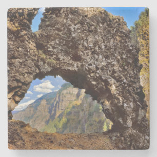 Porta-copo De Pedra EUA, Oregon. Arco Rock Of Ages no rio Columbia