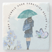 Não tropece em algo atrás de você