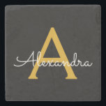 Porta-copo De Pedra Nome do Monograma Rapariga de Script Moderno Doura<br><div class="desc">Azulejo de Pedra de Nome do Monograma Simples Preto e Dourado. Isso faz a formatura perfeita,  doce aniversário de 16 anos,  casamento,  chá de panela,  aniversário,  chá de fraldas ou presente de festa de solteira para alguém que ama luxo de vidro e estilos quicos.</div>