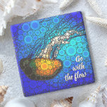 Porta-copo De Pedra Orange Jellyfish Blue Ocean Vai com a cota de esco<br><div class="desc">"Vai com o fluxo." Tome uma lição desta medusa amarela laranja flutuando ao longo do oceano azul turquesa e deixe a vida seguir seu curso sempre que você relaxa com sua bebida favorita nesta impressionante porta copos de pedra fotográfica, vibrantemente chique e colorida. Faz um presente excelente para o lar!...</div>