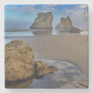 Porta-copo De Pedra Pilares de rocha na praia de Bandon em Bandon, Ore