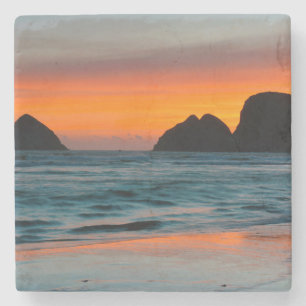 Porta-copo De Pedra Pôr do sol, pilares de rocha no mar, Oceanside, Or