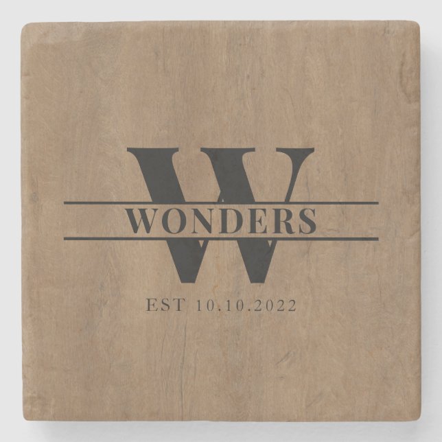 Porta-copo De Pedra Realistic medium Wood Grain Monogram Wedding (Frente)