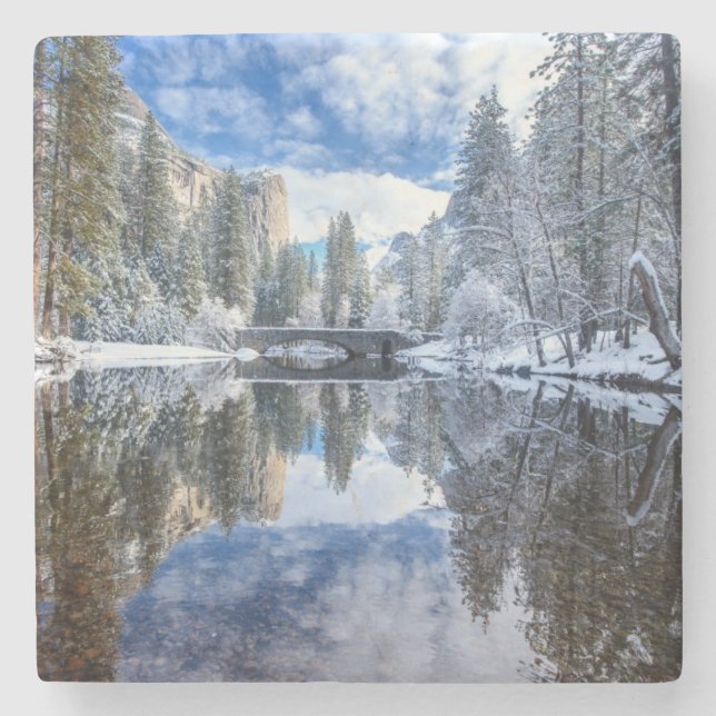 Porta-copo De Pedra Reflexão do inverno em Yosemite (Frente)