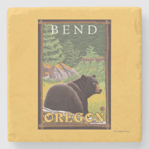 Porta-copo De Pedra Urso preto na floresta - curvatura, Oregon
