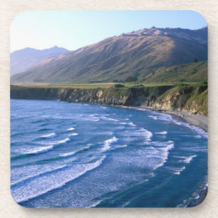 Porta-copo EUA, Califórnia, Big Sur, baía ao longo da estra