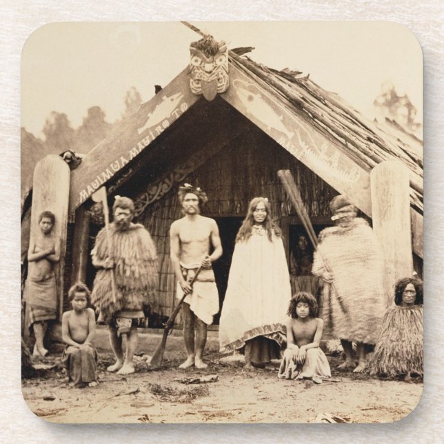 Porta-copo Família maori, Nova Zelândia, c.1880s (impressão (Frente)