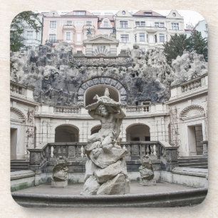 Porta-copo Fonte com estátua de Netuno em Praga
