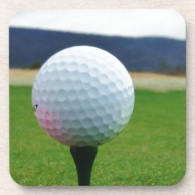 Porta-copo Golf Ball em um campo de golfe na montanha (Frente)