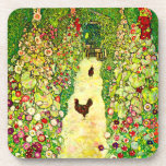 Porta-copo Gustav Klimt Garden com Galinhas<br><div class="desc">Portas copos que apresentam o Jardim de pintura a óleo de Gustav Klimt com Roosters (1917). Duas galinhas marrons ficam no caminho do jardim. Lindas flores rosa,  vermelhas e brancas florescem ao longo do caminho. Um presente de excelente para fãs de Arte Nouveau e de Arte Austríaca.</div>
