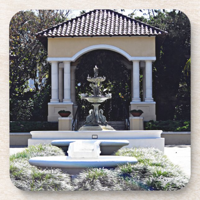 Porta-copo Olhando para Gazebo no Hollis Gardens (Frente)