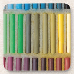 Porta-copo pastel cretáceo sobre a cor