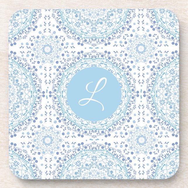 Porta-copo Pires de mandala com monograma azul claro (Frente)