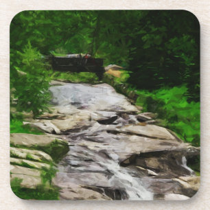 Porta-copo Ponte de Pé sobre o Fluxo Rochoso e Coca-Abstrato