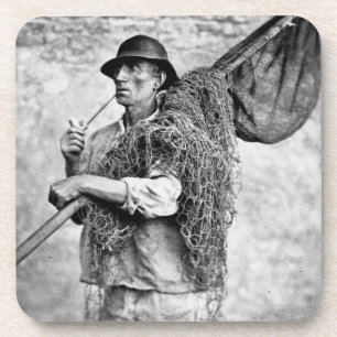 Porta-copo Retrato de um pescador que leva suas redes (pho de