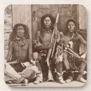 Porta-copo Três indiano Braves, fotografado pelo inglês real