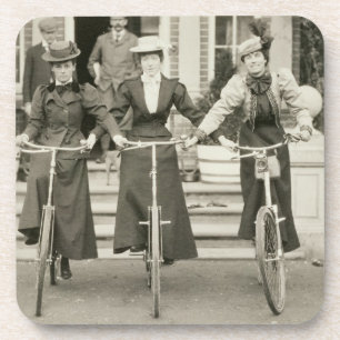 Porta-copo Três mulheres em bicicletas, 1900s adiantados